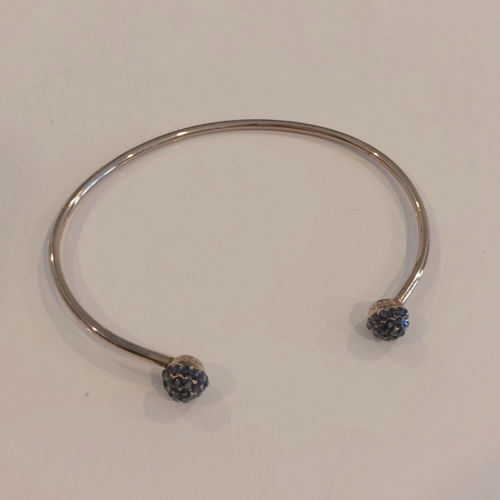 🇺🇸 Henri Bendel cuff with black zircon